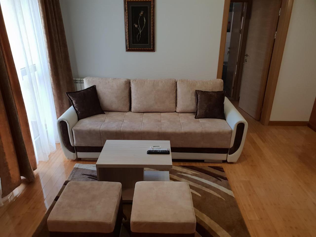 Apartman Kej Free Parking Kraljevo Exteriér fotografie