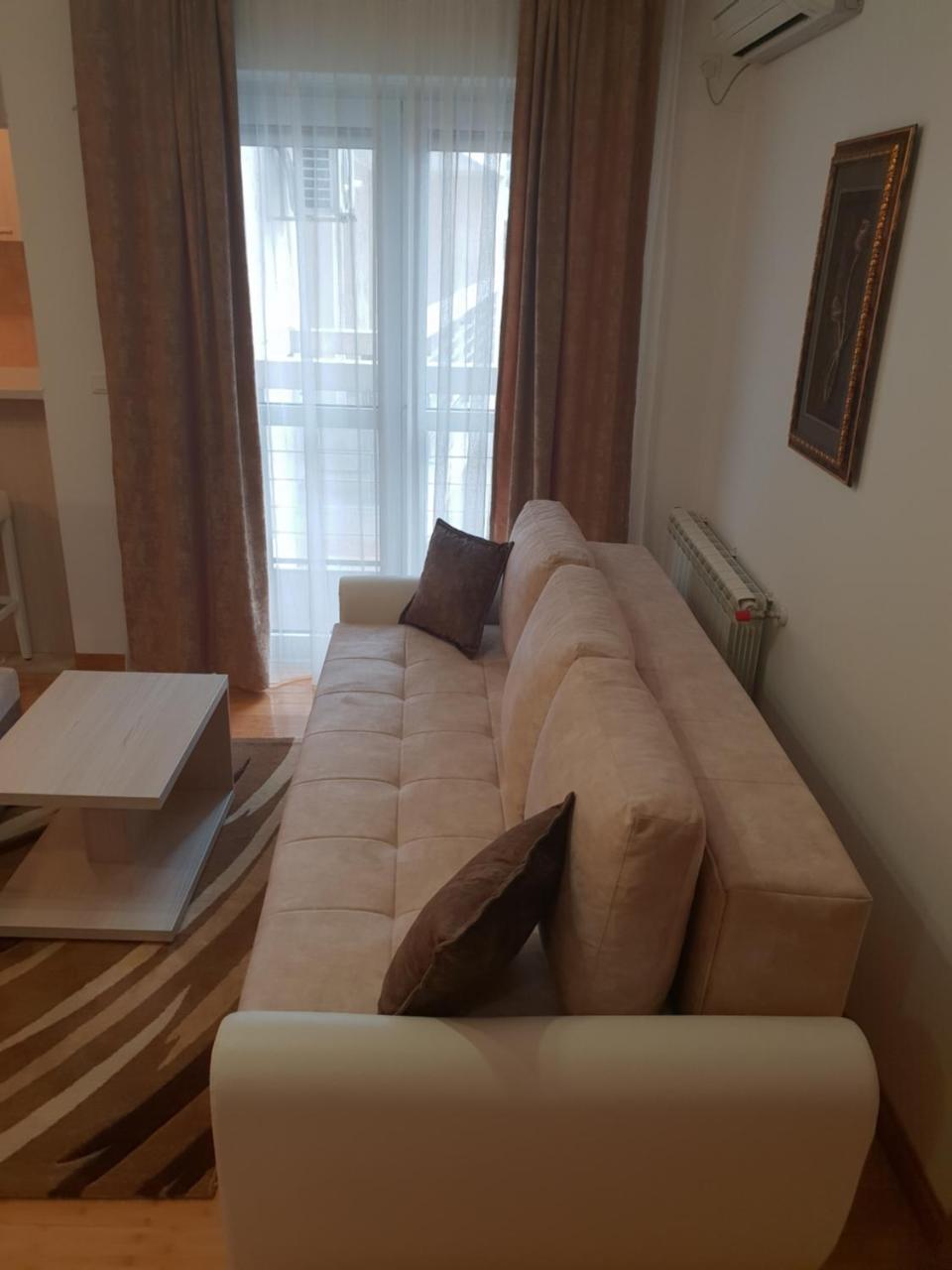 Apartman Kej Free Parking Kraljevo Exteriér fotografie